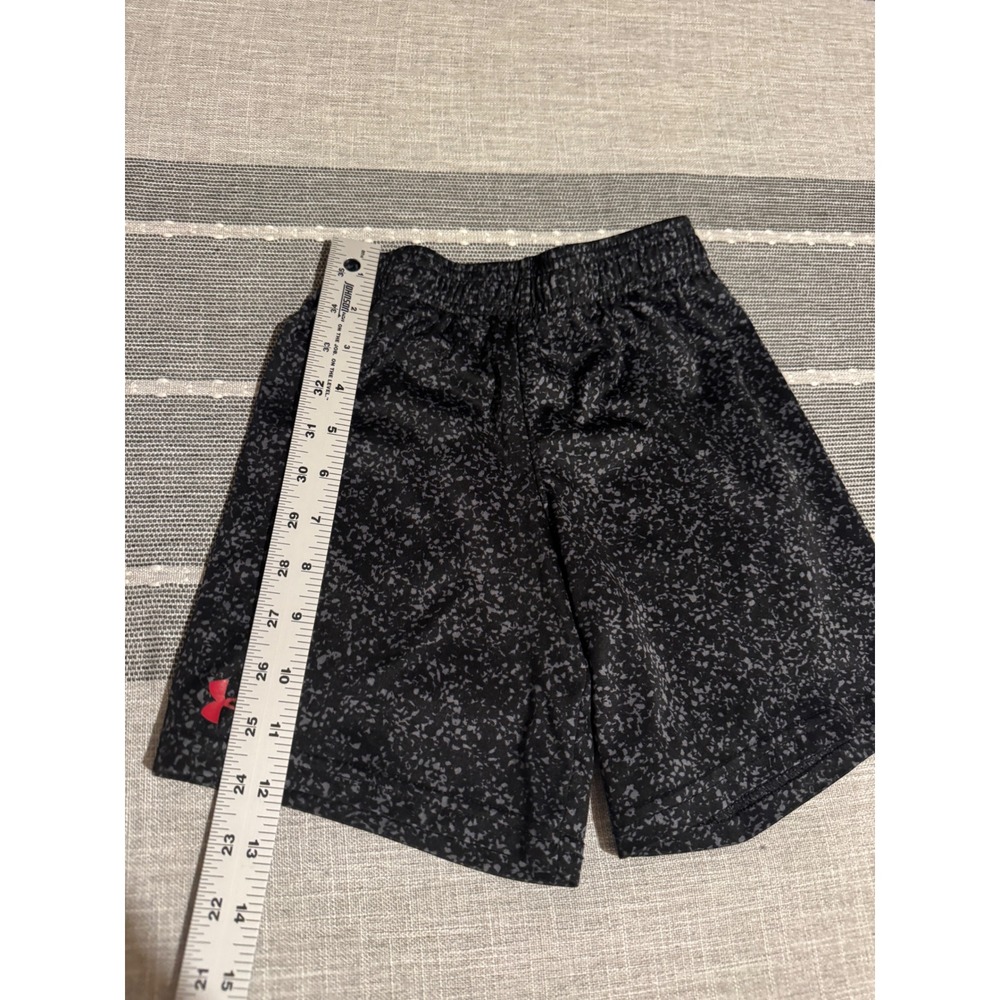 Under Armour Kids Boys Black Graphic Athletic Shorts Size Medium
